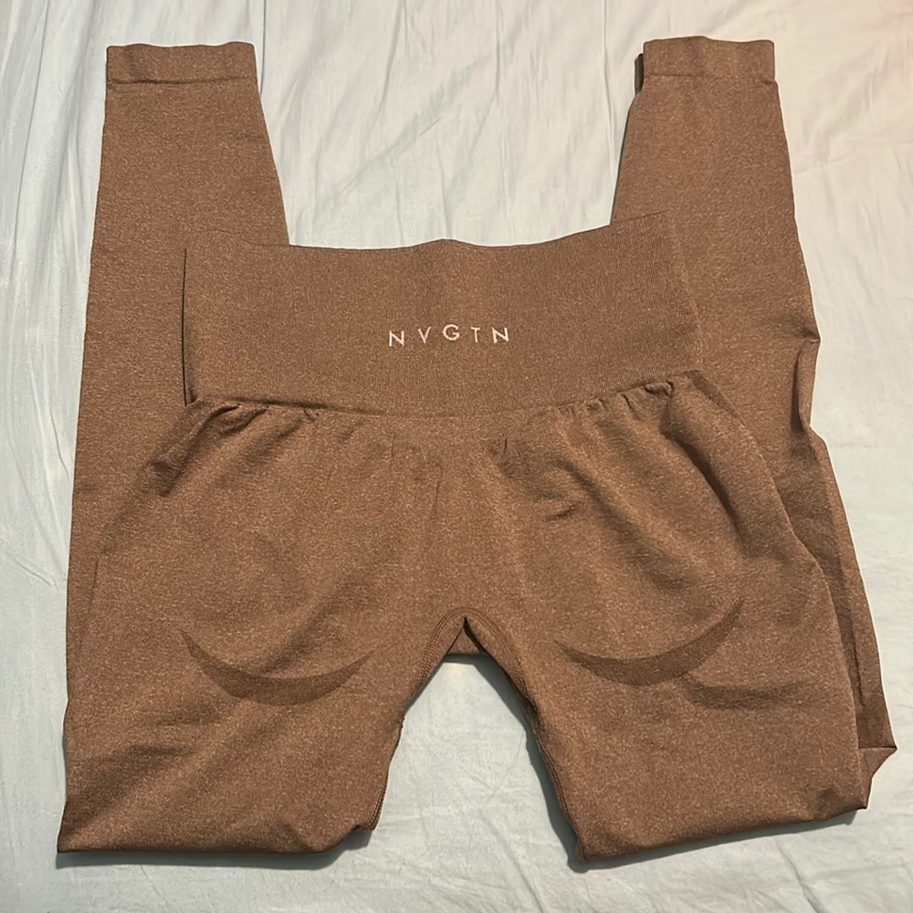 NVGTN Contour Seamless Leggings Size Medium